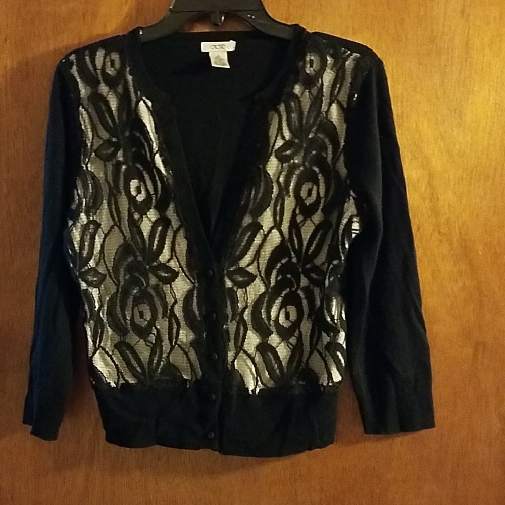 Cach'e lace front black and white cardigan